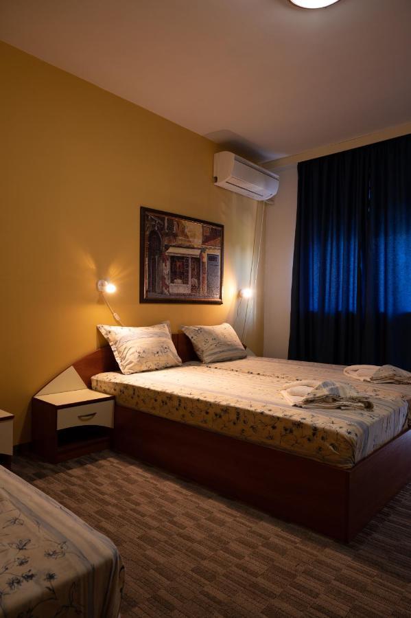 Kalypso Hotel Primorsko Bagian luar foto