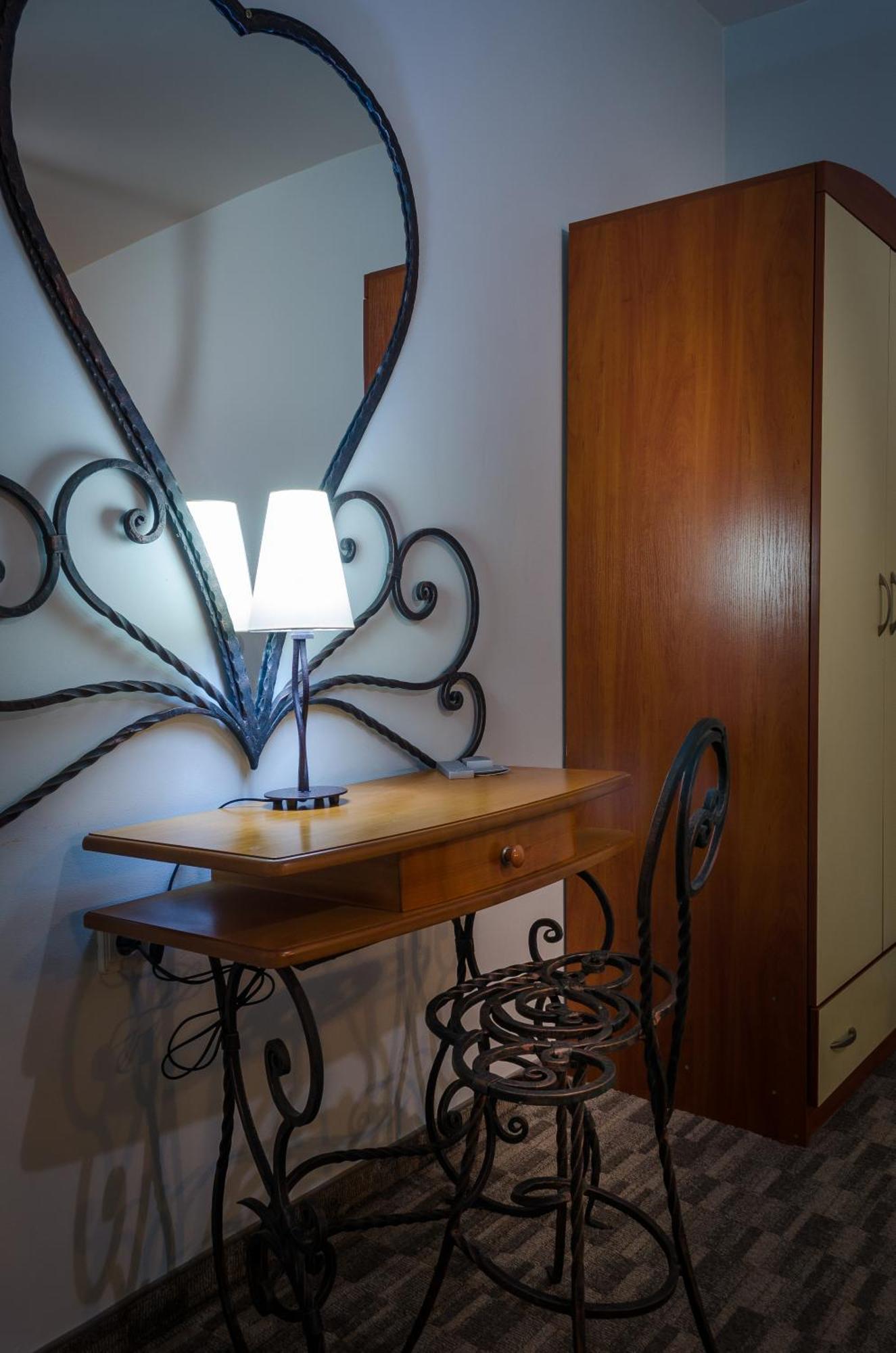 Kalypso Hotel Primorsko Bagian luar foto