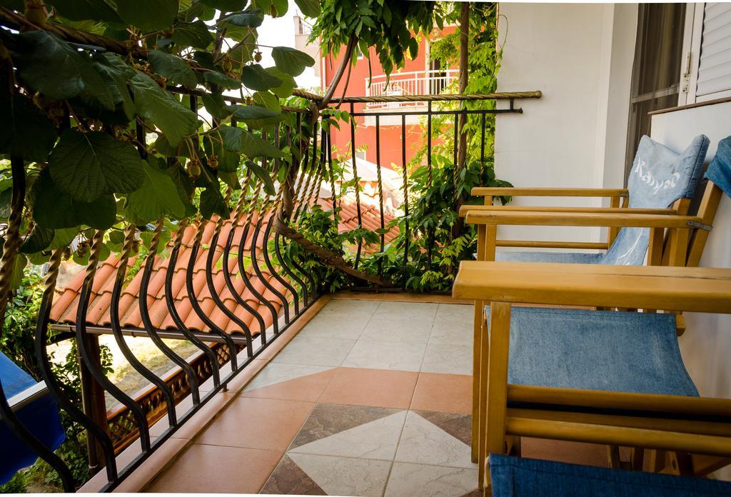 Kalypso Hotel Primorsko Bagian luar foto
