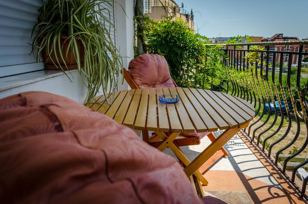 Kalypso Hotel Primorsko Bagian luar foto