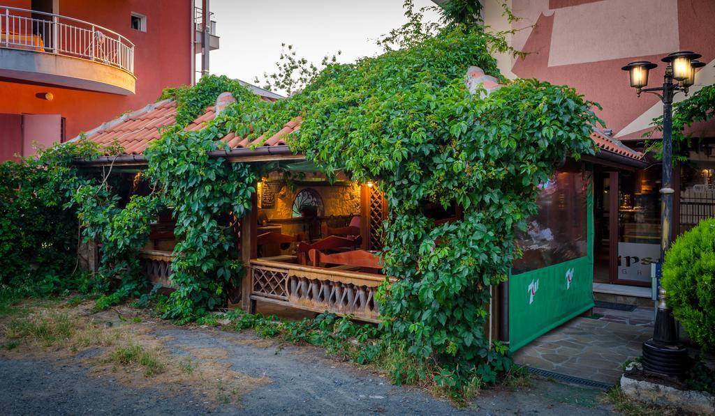 Kalypso Hotel Primorsko Bagian luar foto