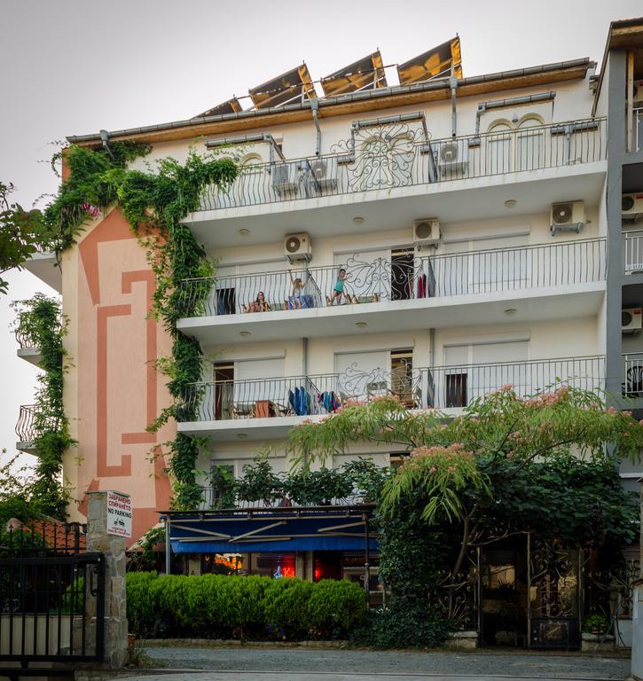 Kalypso Hotel Primorsko Bagian luar foto