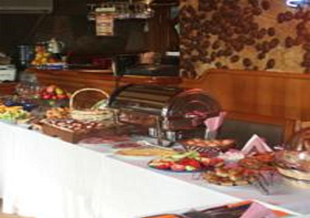 Kalypso Hotel Primorsko Bagian luar foto